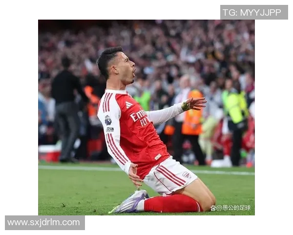 世界杯焦点战曼城与阿森纳平局红牌争议引发全场热议