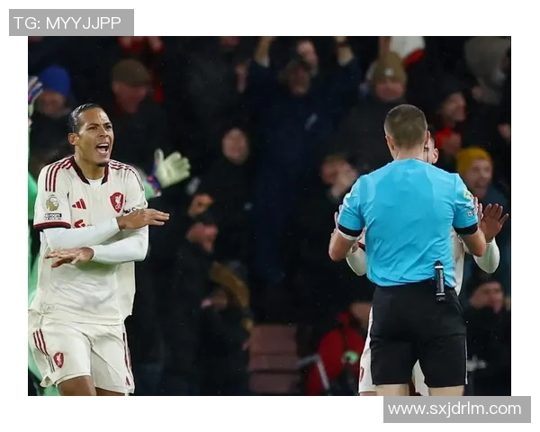 中超激战切尔西与利物浦平局帽子戏法引发争议判罚全场沸腾