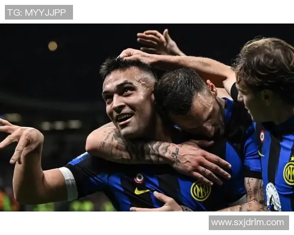 国米在足总杯中以3-0战胜多特蒙德绝杀时刻点燃全场激情