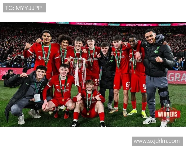 足总杯激战：多特蒙德大胜利物浦点球争议引发全场热议