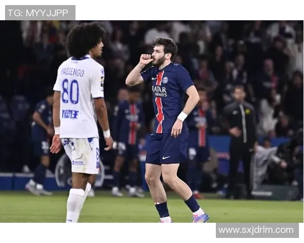 世界杯精彩对决巴黎圣日耳曼大胜尤文图斯乌龙球瞬间点燃全场激情